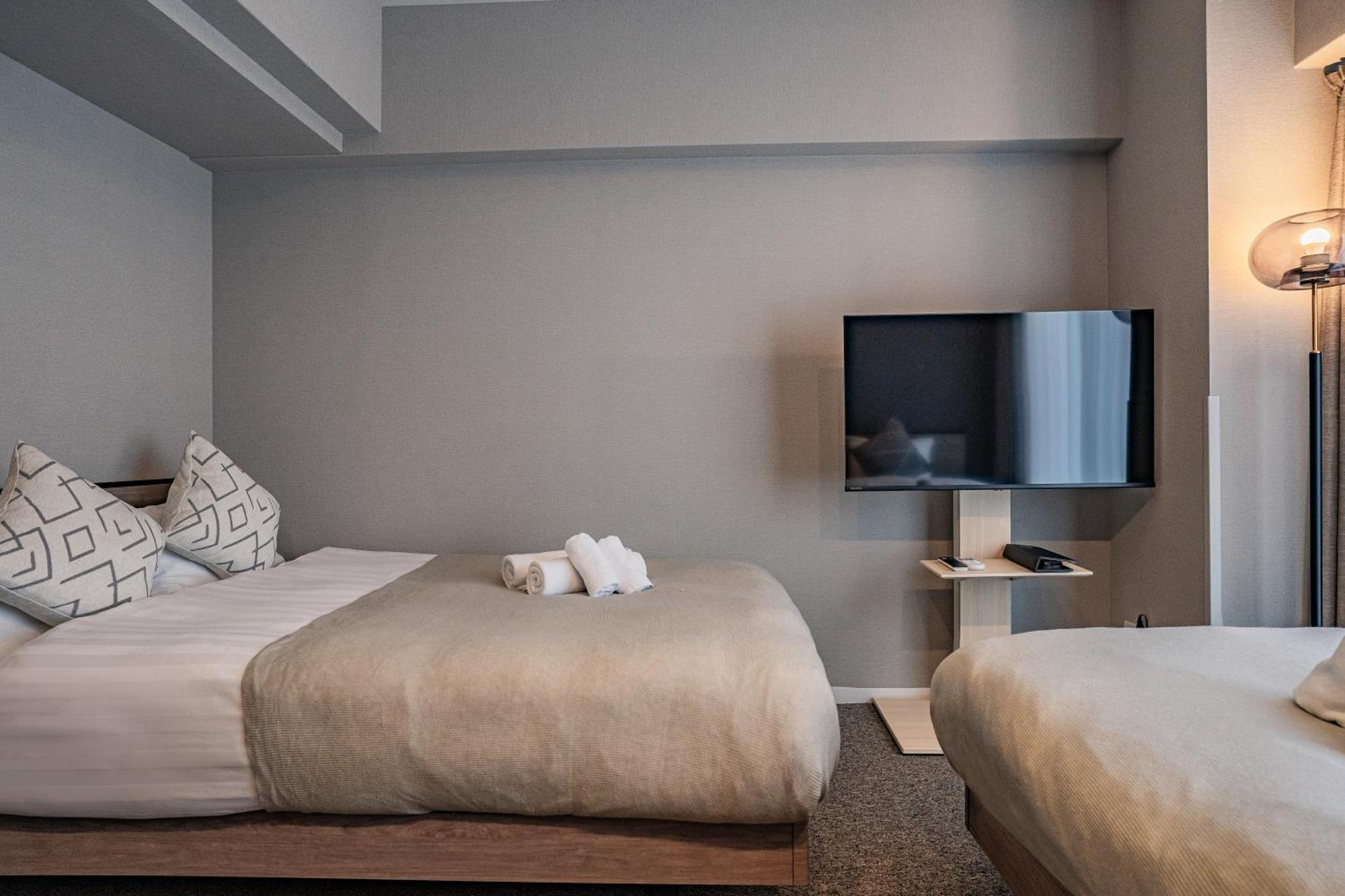 Apartment Hotel 11 Umeda Kamiyama Osaka Buitenkant foto