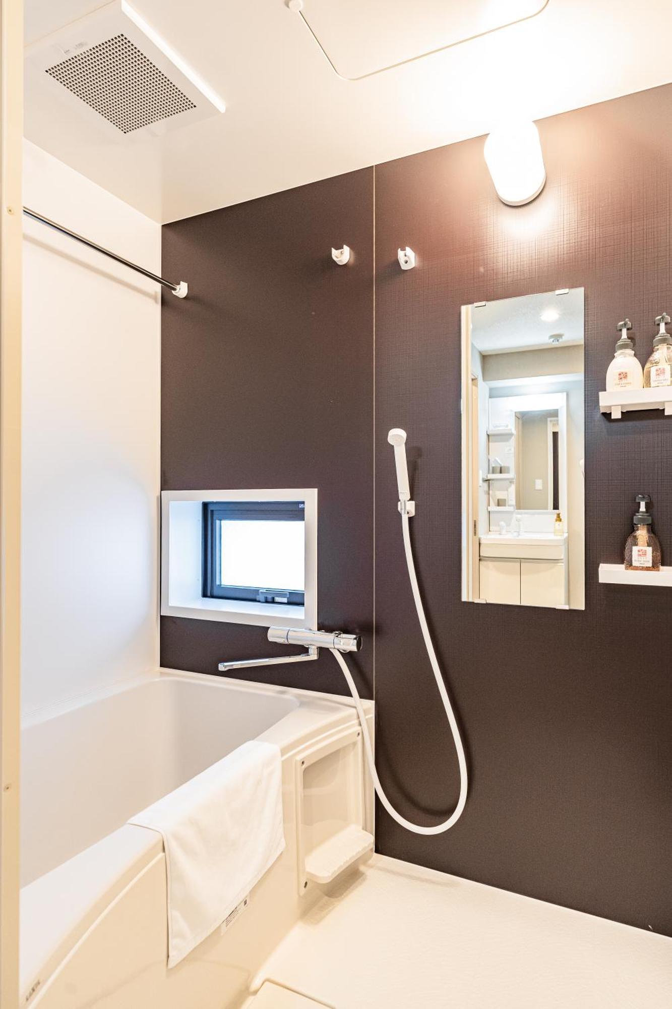 Apartment Hotel 11 Umeda Kamiyama Osaka Buitenkant foto