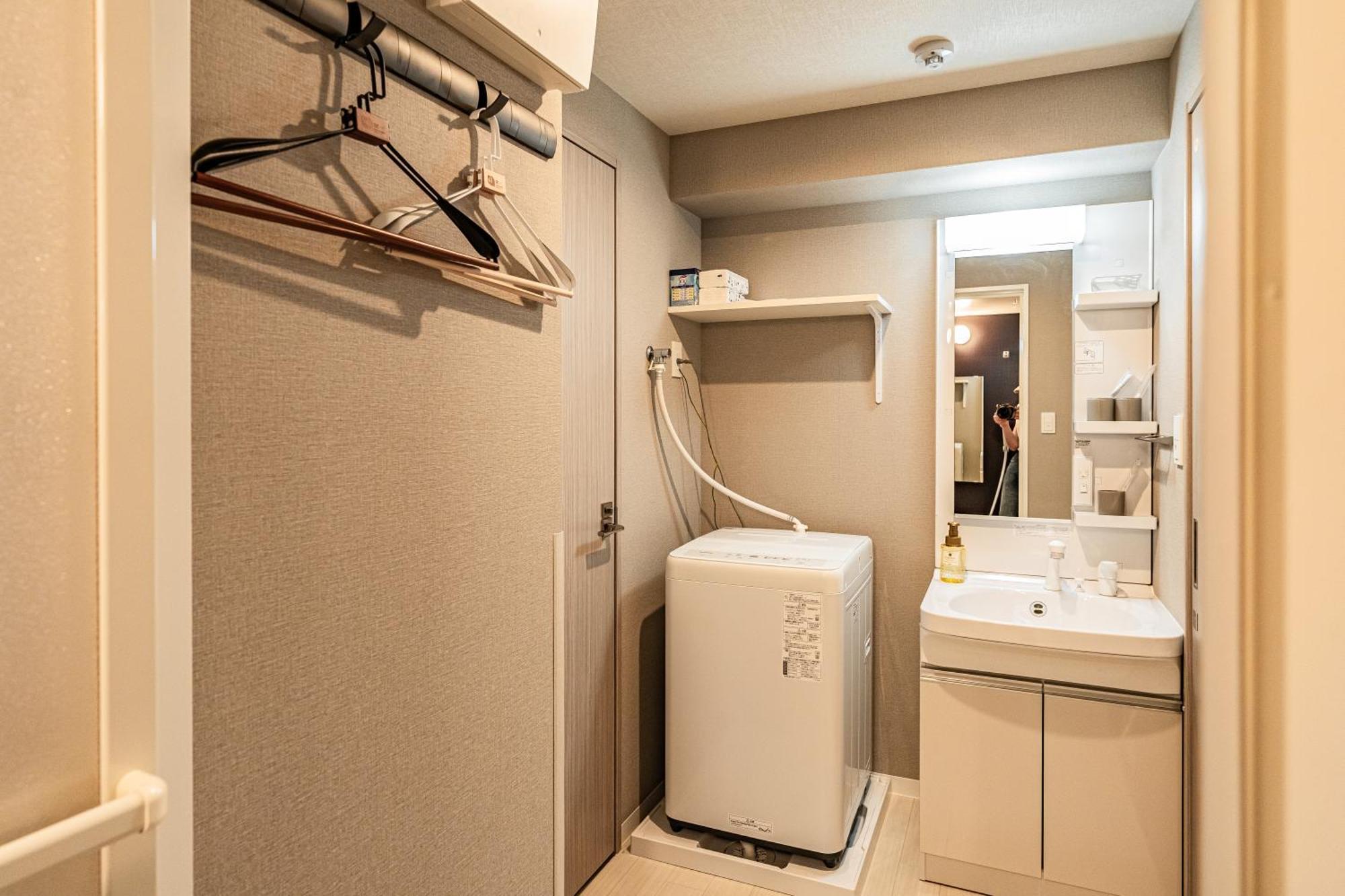 Apartment Hotel 11 Umeda Kamiyama Osaka Buitenkant foto